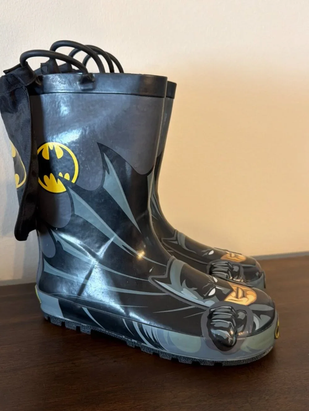 Western Chief Batman Waterproof Mid-Calf Rain Boots Black/Yellow Kids US 1